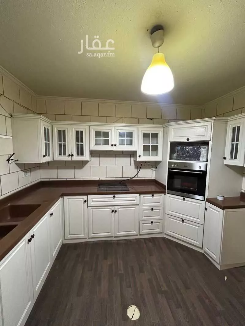 4 bedroom apartment in Dhahrat Laban 9
