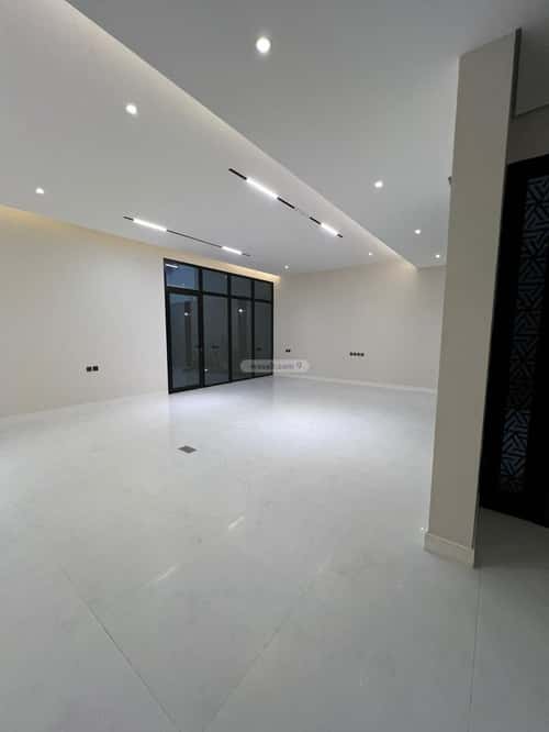 6 bedroom villa in Al Mahdiyyah 4