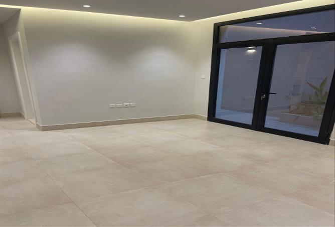 3 bedroom apartment in Hittin 2