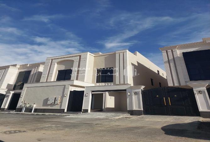 5 bedroom apartment in Al Maizilah 2