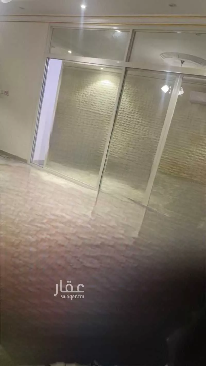 فيلا 5 غرف في طيبة 12