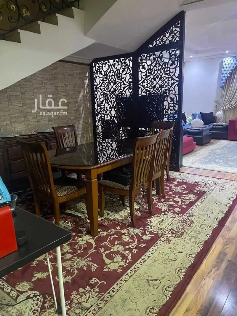 فيلا 5 غرف في طيبة 7