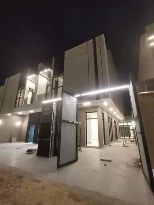 4 bedroom villa in Al Janadriyah 4