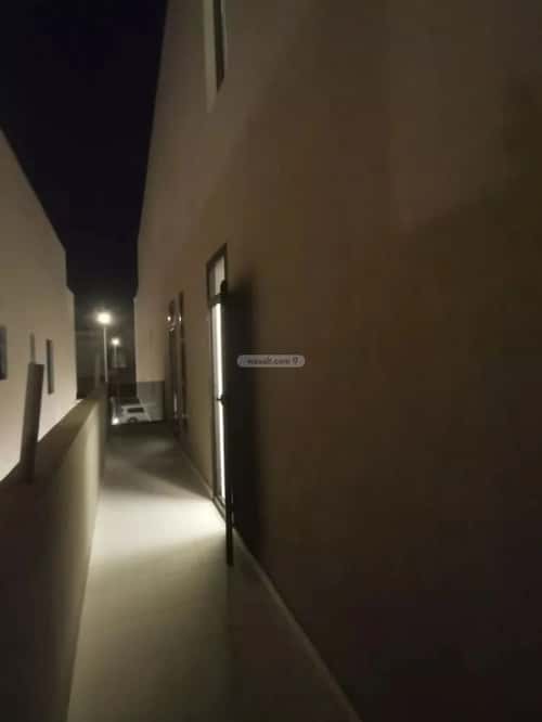 فيلا 4 غرف في الجنادرية 8