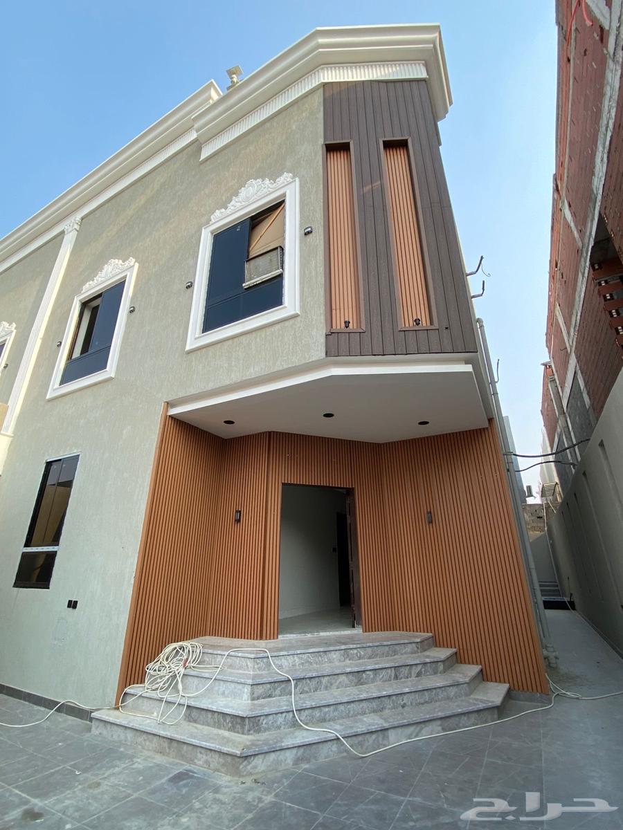 فيلا 8 غرف في ولي العهد 2