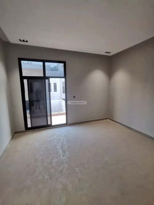 5 bedroom villa in Al Rimal 11