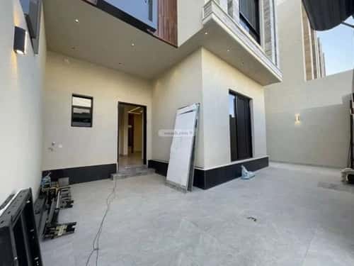 5 bedroom villa in Al Aridh 9