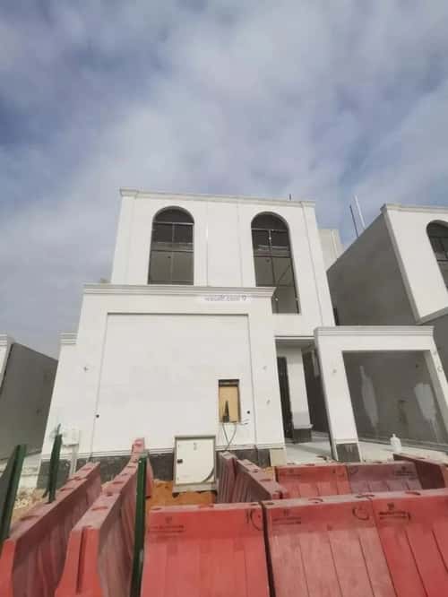 5 bedroom villa in Al Rimal 13