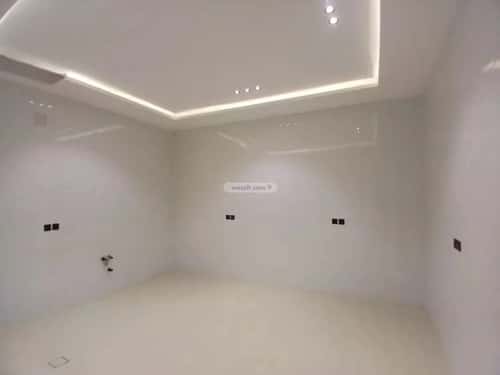 5 bedroom villa in Al Janadriyah 2