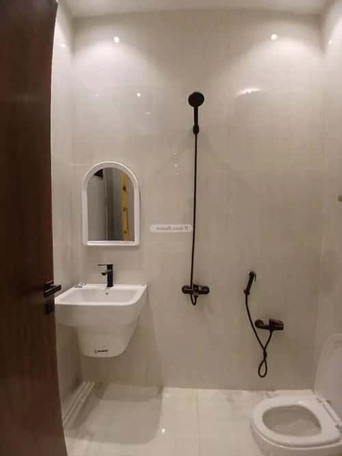 5 bedroom apartment in Al Rimal 1