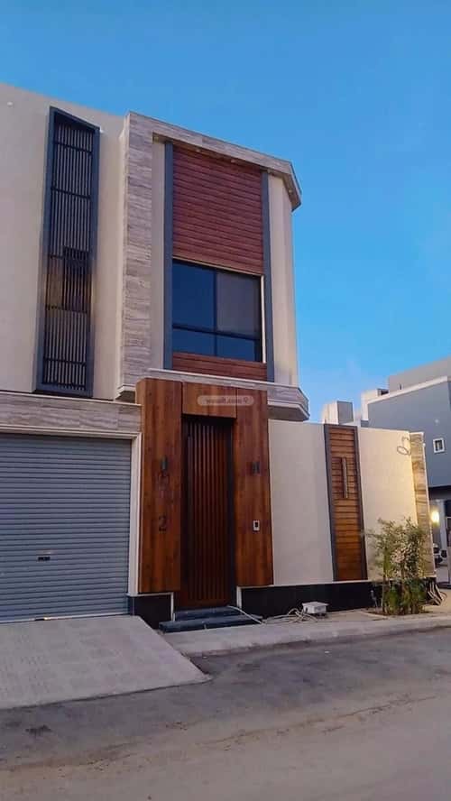 5 bedroom villa in Al Aridh 11