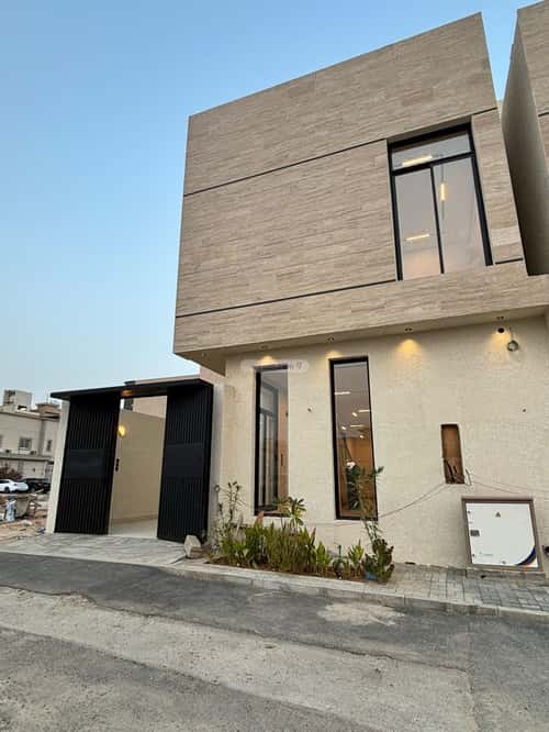 5 bedroom villa in Al Mahdiyyah 4