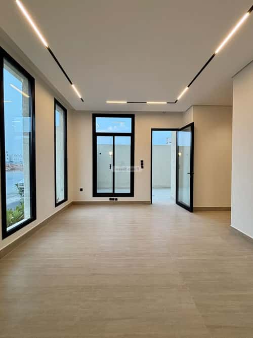 5 bedroom villa in Al Mahdiyyah 12