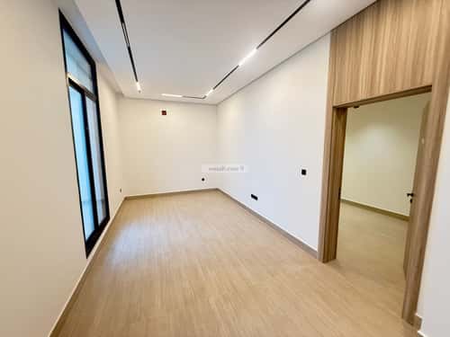 5 bedroom villa in Al Mahdiyyah 4