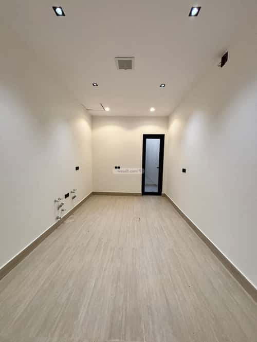 5 bedroom villa in Al Mahdiyyah 7