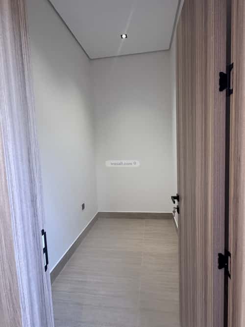 5 bedroom villa in Al Mahdiyyah 1