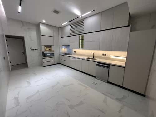6 bedroom villa in Al Yarmouk 3