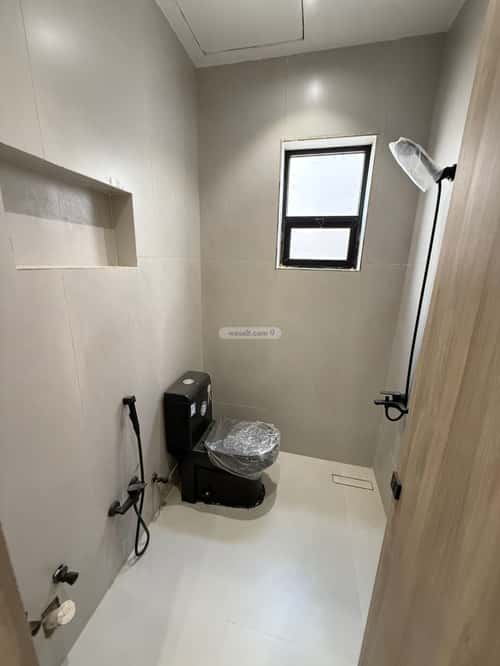 5 bedroom apartment in Al Janadriyah 3