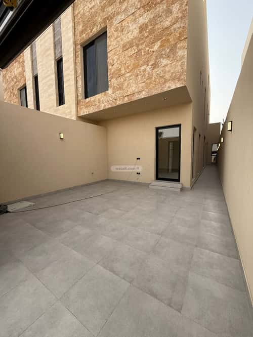 5 bedroom apartment in Al Janadriyah 4