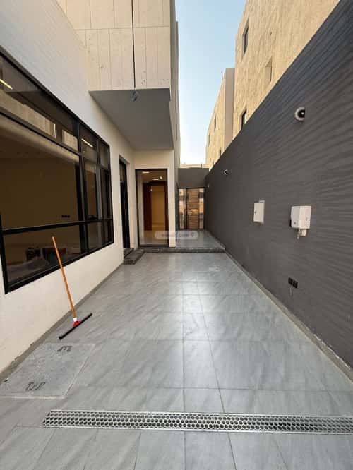 5 bedroom floor in Al Rimal 3