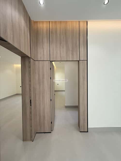 5 bedroom apartment in Al Janadriyah 2