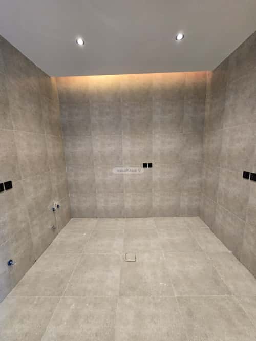 3 bedroom apartment in Al Maizilah 5