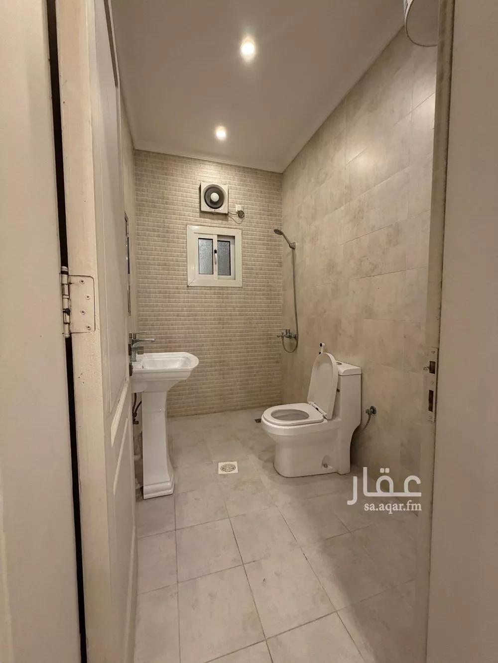 شقة 2 غرف في الريان 7