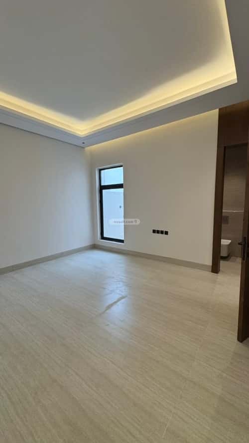 5 bedroom villa in Al Mahdiyyah 17