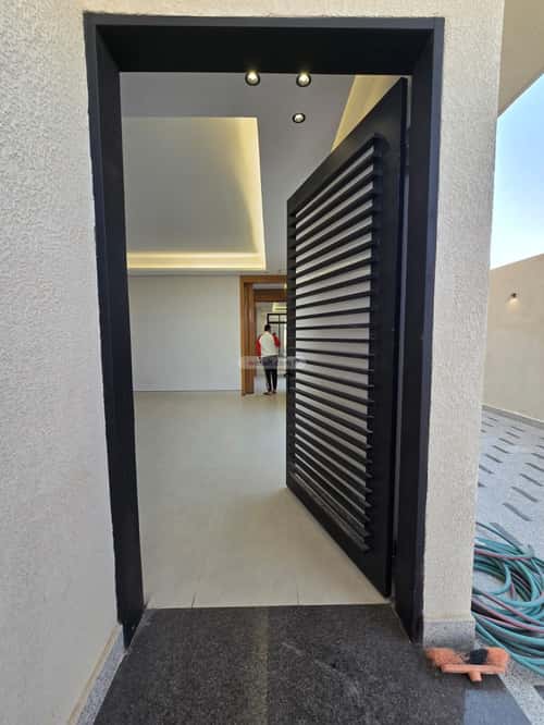 8 bedroom villa in Al Mahdiyyah 4