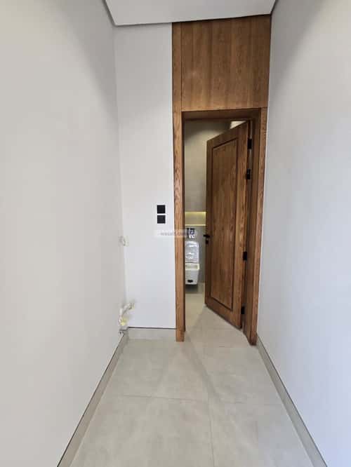 8 bedroom villa in Al Mahdiyyah 5