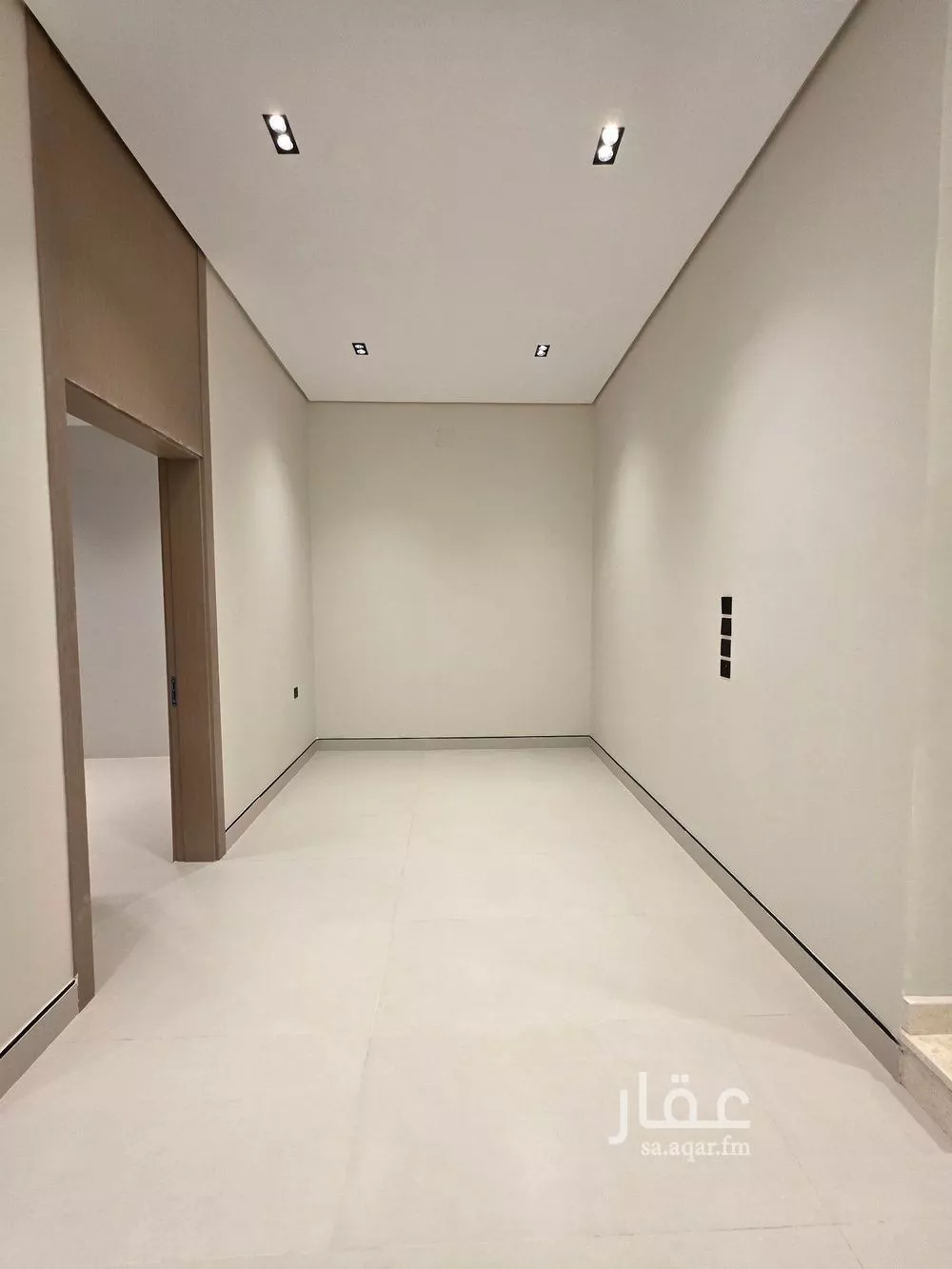 5 bedroom villa in Al Maizilah 11