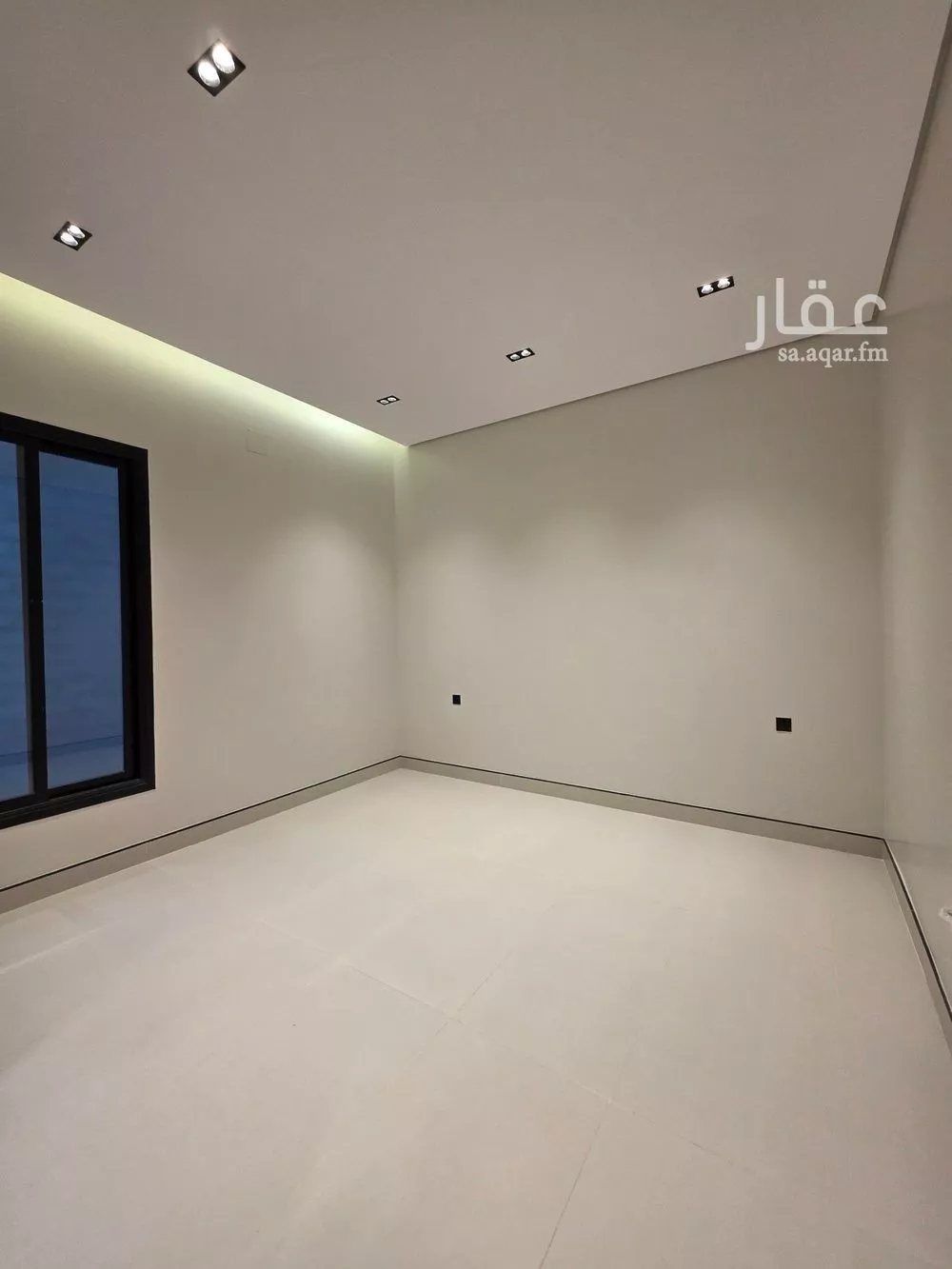5 bedroom villa in Al Maizilah 18