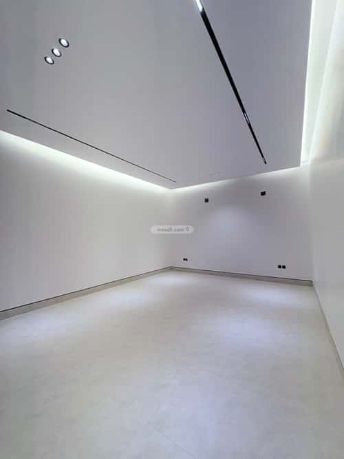 5 bedroom villa in Al Mahdiyyah 4