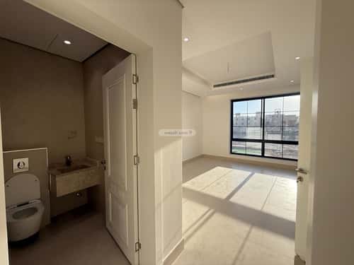 5 bedroom villa in Al Mahdiyyah 2