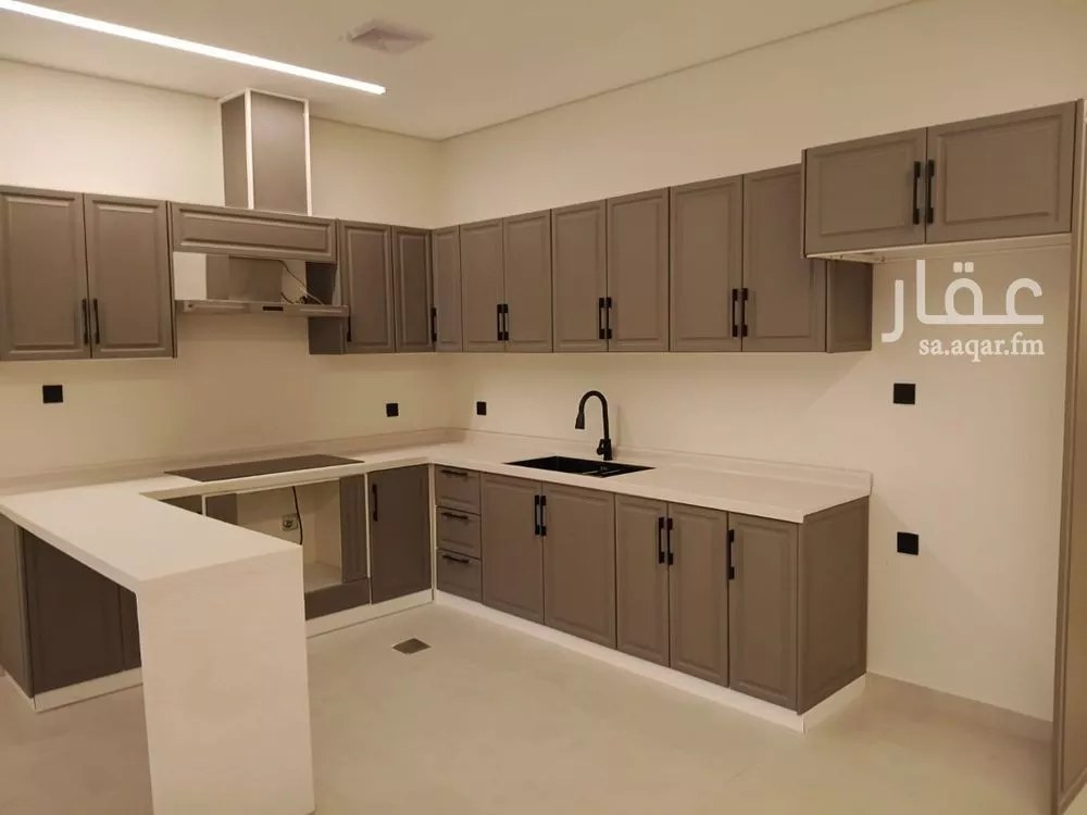 4 bedroom apartment in Al Bahr, Eastern Province 17