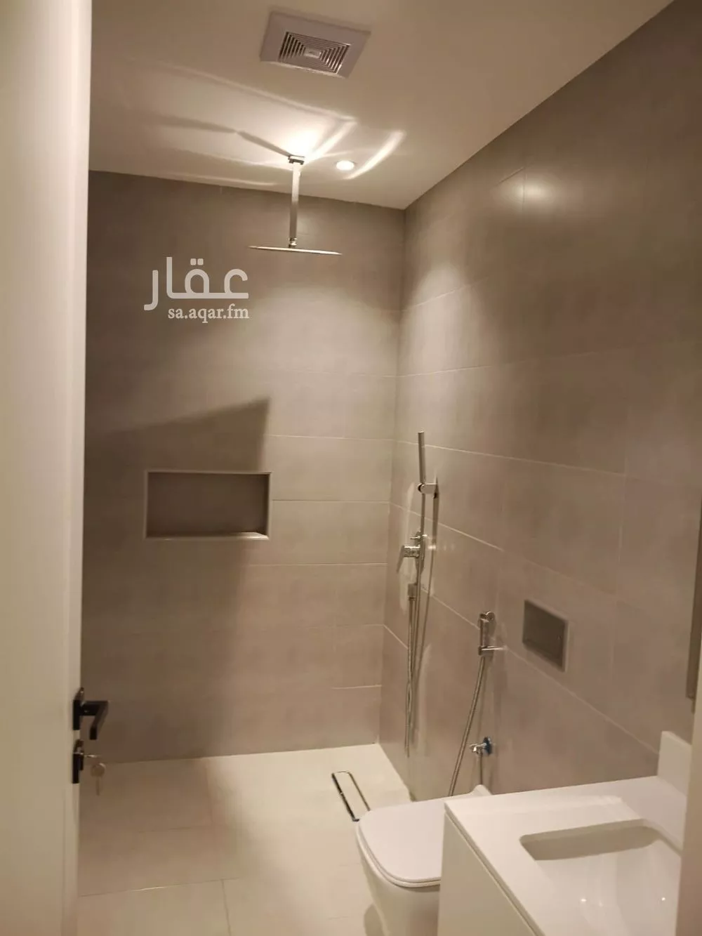 4 bedroom apartment in Al Bahr, Eastern Province 22