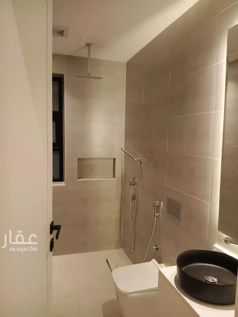 4 bedroom apartment in Al Bahr, Eastern Province 9
