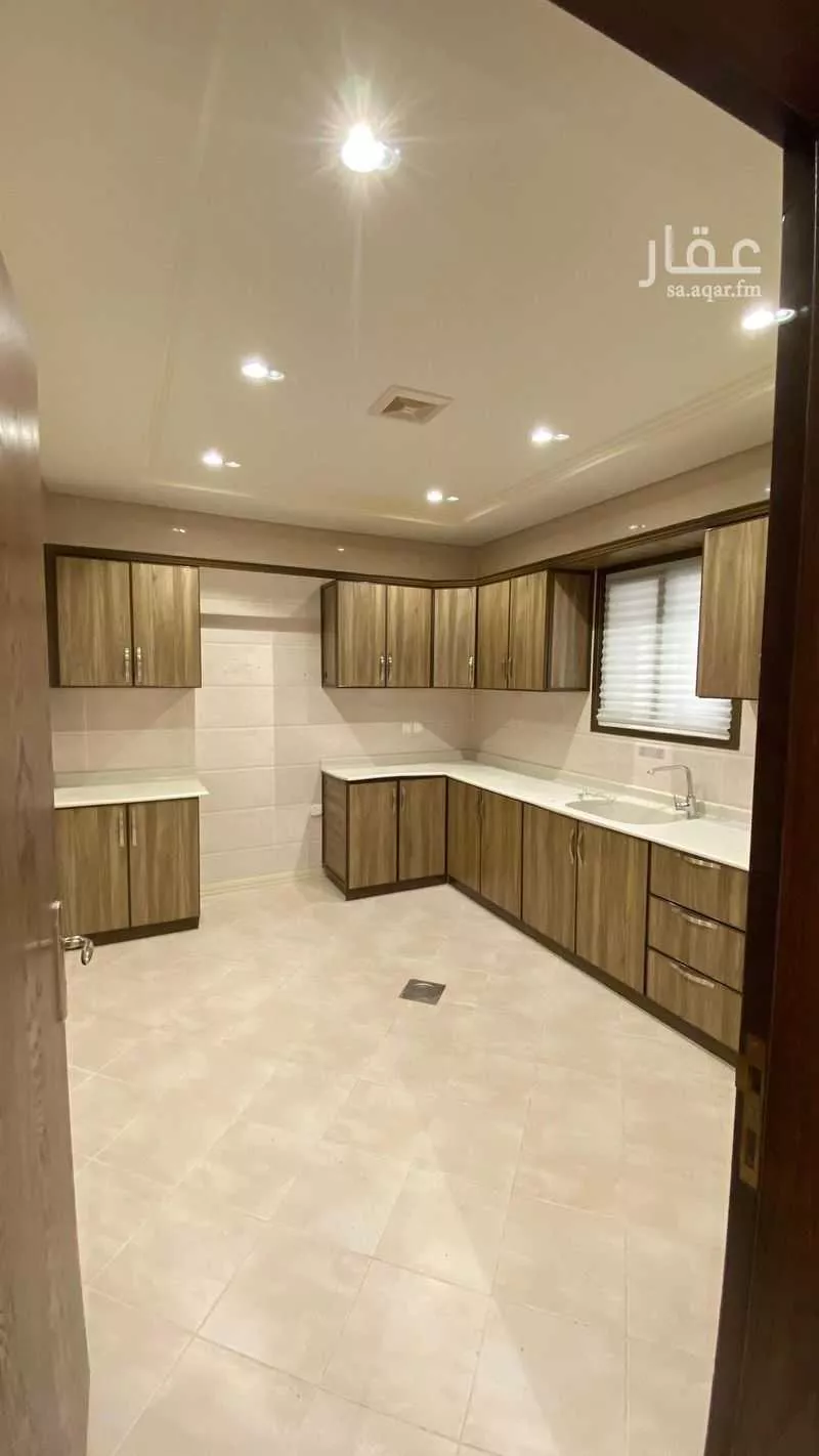 3 bedroom building in Ar Rakah Al Janubiyah, Eastern Province 4