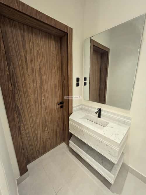 6 bedroom apartment in Al Wisam 11