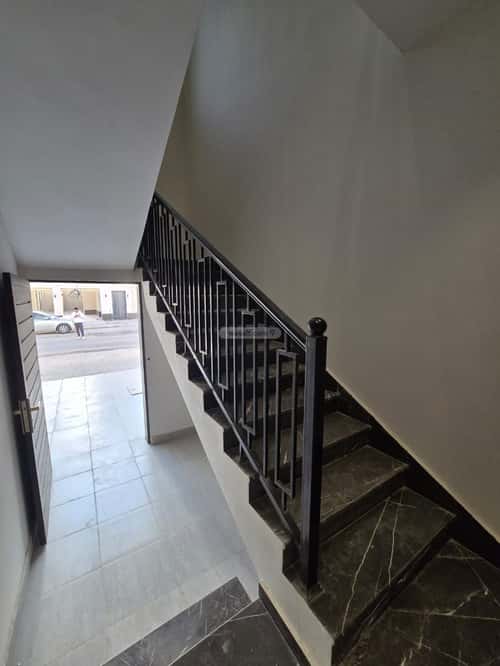 6 bedroom apartment in Al Wisam 19
