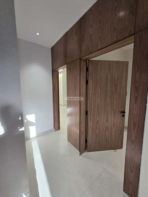 6 bedroom apartment in Al Wisam 5