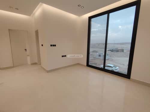 5 bedroom villa in Al Janadriyah 2