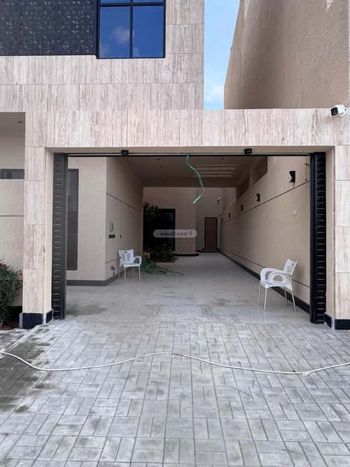 5 bedroom villa in Al Mahdiyyah 7