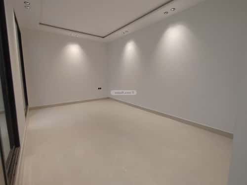 4 bedroom villa in Al Janadriyah 2