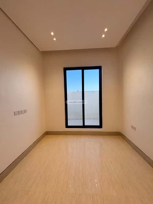 6 bedroom villa in Al Mahdiyyah 3