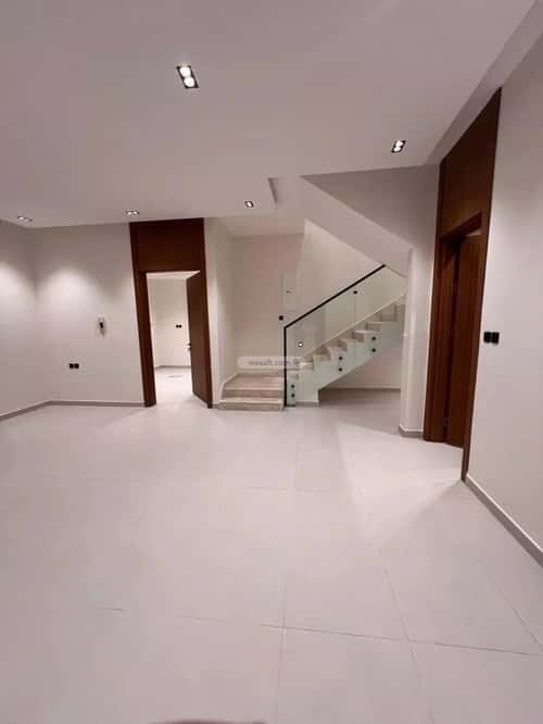 5 bedroom villa in Al Munsiyah 4