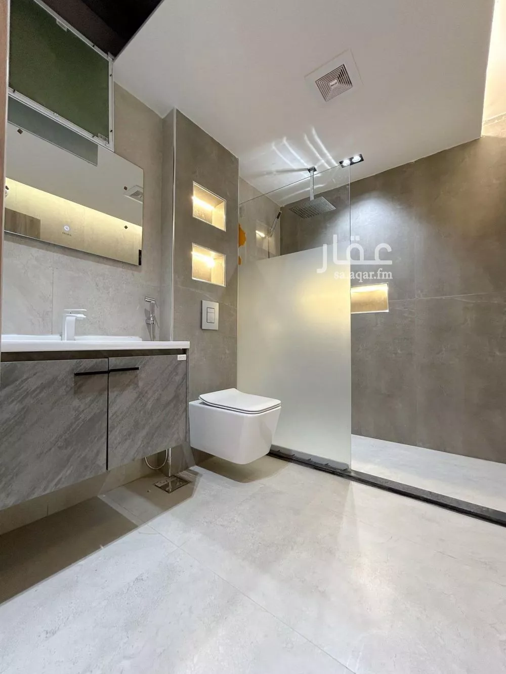 4 bedroom apartment in Ayn Al Khayf, Madinah 6