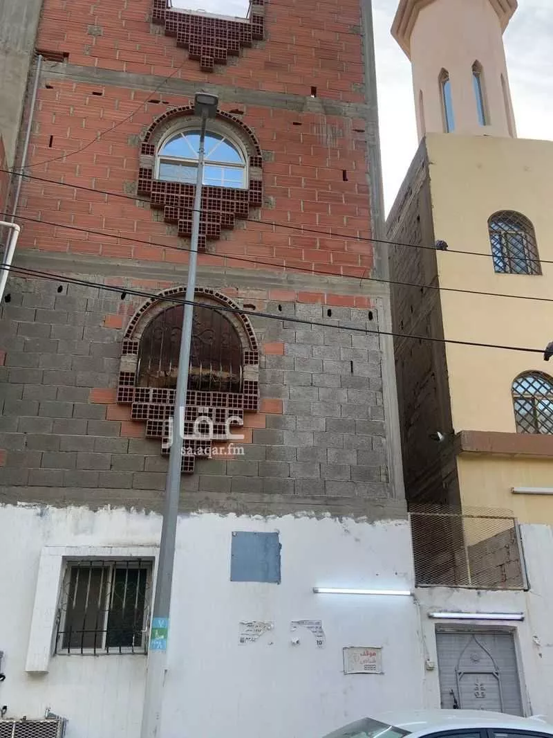 عمارة 352 م² في السلامة 6