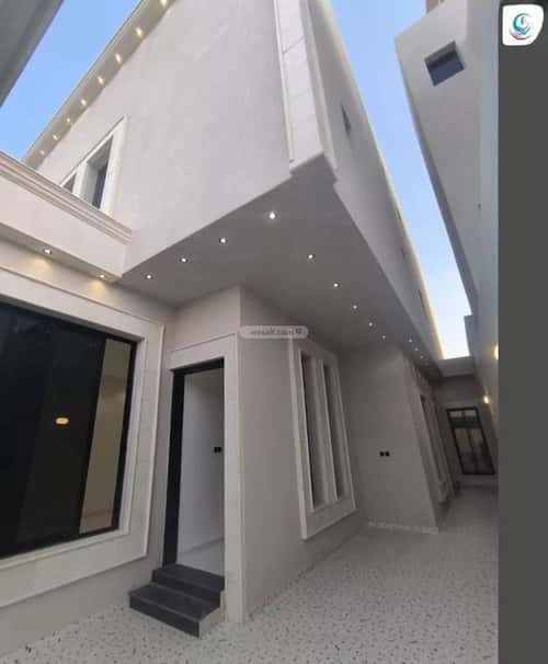 7 bedroom villa in Al Janadriyah 5