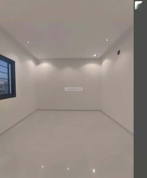 7 bedroom villa in Al Janadriyah 4
